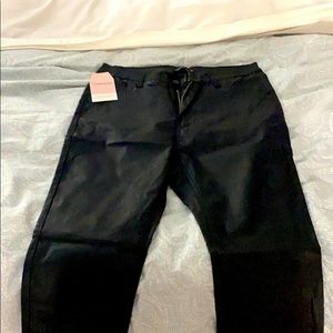 Dress up boutique! Faux leather jegging